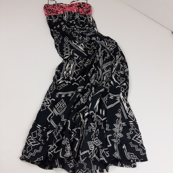 BILLABONG Blk/White Aztec Print Maxi Dress - Picture 1 of 8